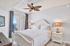 2 slaapkamers, een strijkplank/strijkijzer, gratis wifi, beddengoed