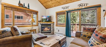 Fall River Hideaway • Fireplace • Close to RMNP