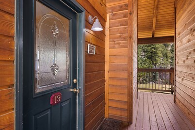 Creekside Suite 19 River View!