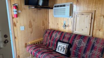 Tv, dvd-afspiller, videobibliotek