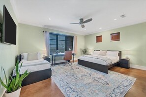 6 chambres, fer et planche à repasser, lit parapluie, Wi-Fi