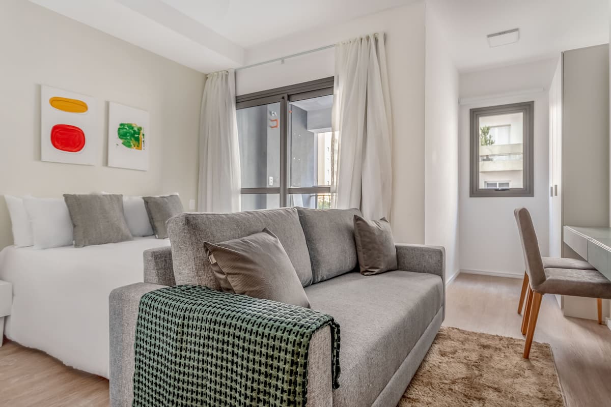 Comfort Studio | Premium bedding, individually decorated, individually furnished, desk