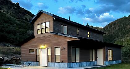 3Bd 2.5Bth, Hot Tub, Wheelchair Accessible and Mountain Viewâs