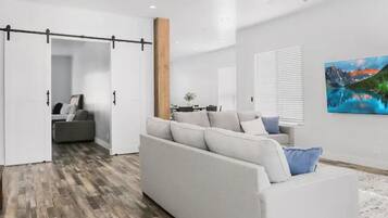 TV connectée, jeux vidéo