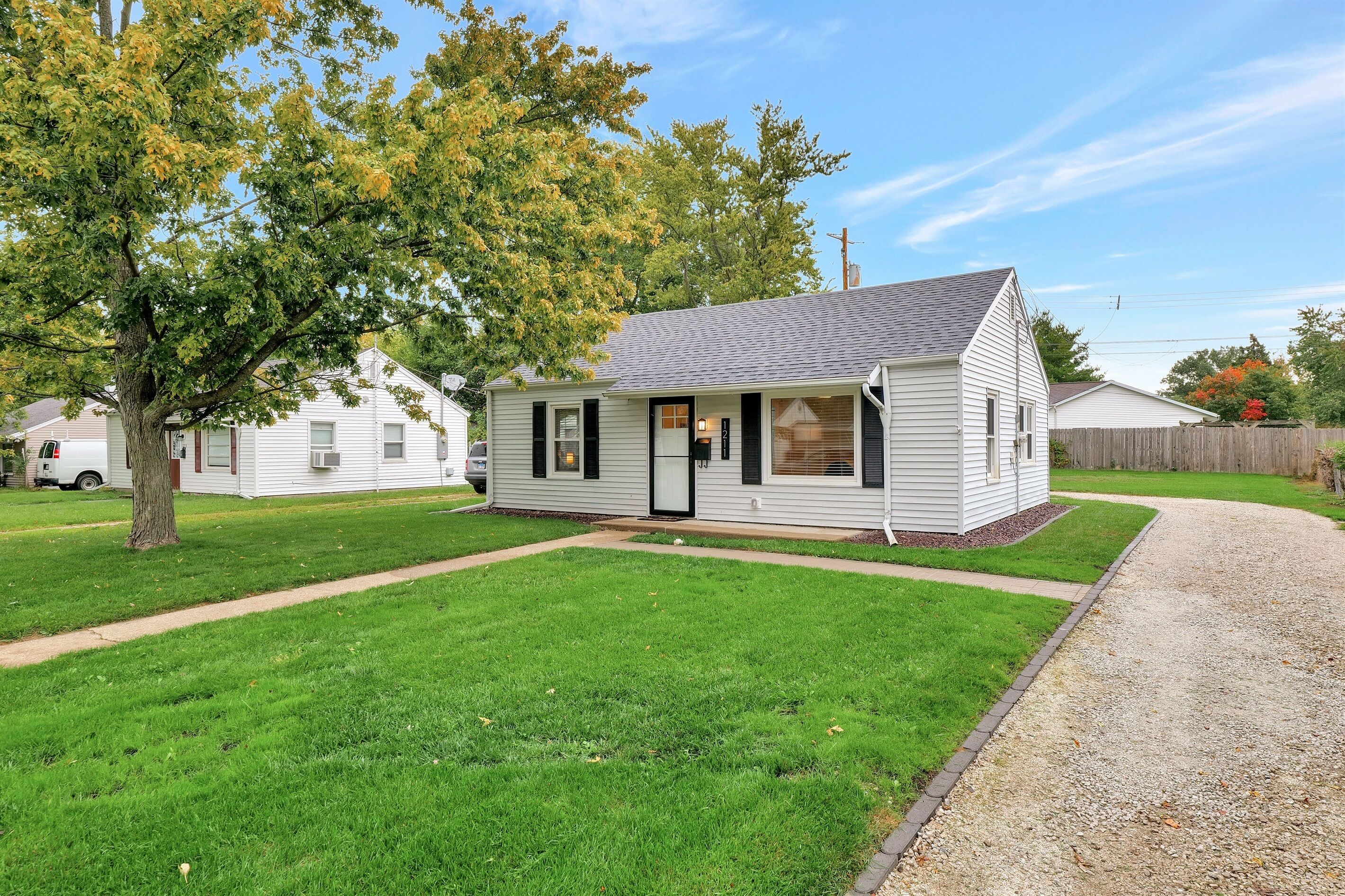 2 Bedroom 1 Bathroom Gem