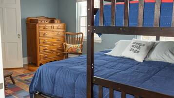 3 Schlafzimmer, Schreibtisch, Bügeleisen/Bügelbrett, WLAN