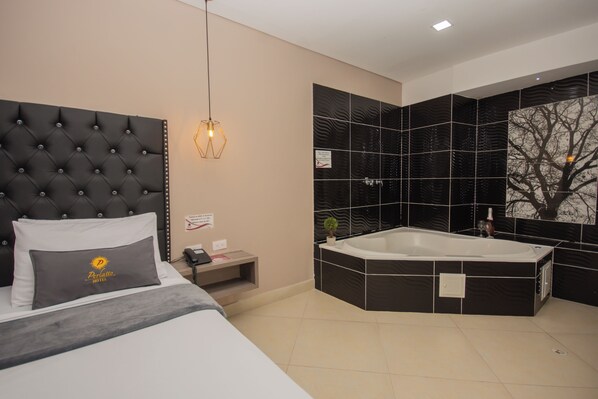 1 habitación, wifi y ropa de cama
