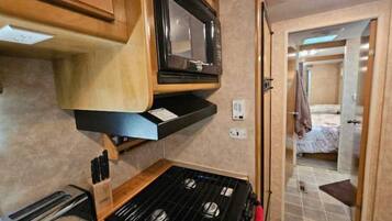 2 bedrooms, bed sheets