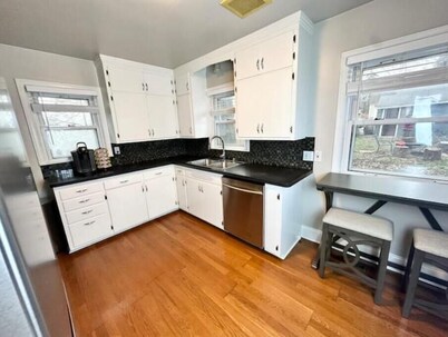 Beautiful Home 5 mins from MSP Airport & MOA