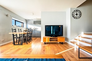 Interior - Carrick Quay Two bedrooms with balcony (Glasgow)