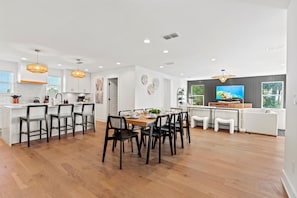 Dining - The Twin Palms at Vilano Beach,  Private Pool - Steps From Beach - Minutes from everything (Vilano Beach)