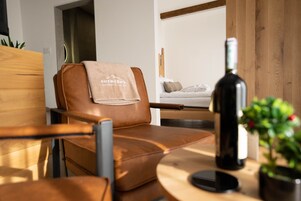 Family Suite | Minibar, laptop workspace, soundproofing, free WiFi