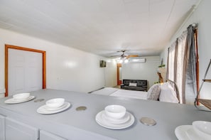 1 quarto, ferros/tábuas de passar roupa, Wi-Fi, roupa de cama