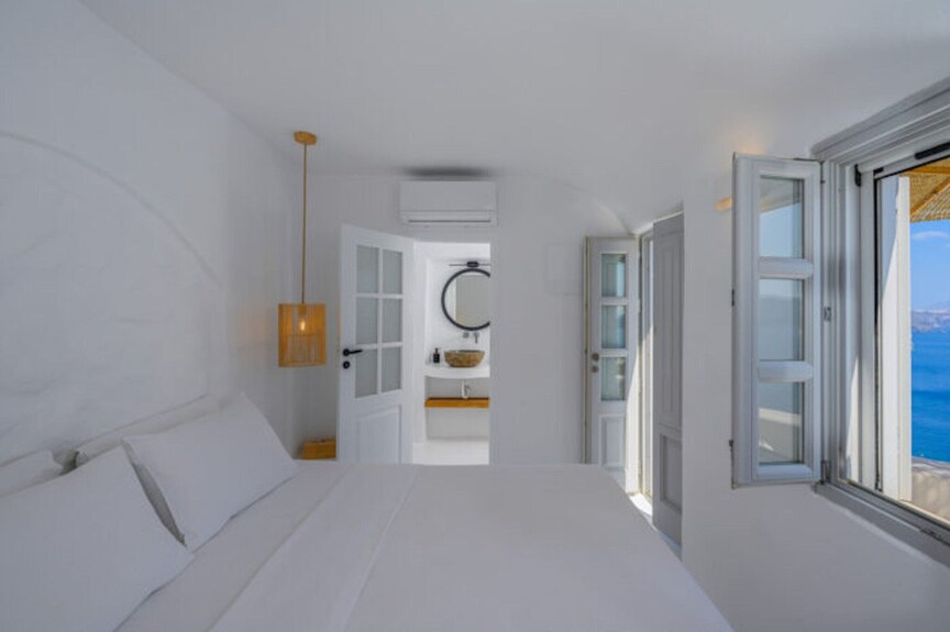 Beautiful Santorini Villa | 1 Bedroom | Villa Blissful Retreat | Breathtaking - Oia