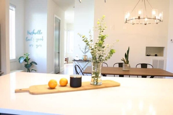 Dining - 12th South ~ The Gulch Townhouse with Rooftop (Nashville)