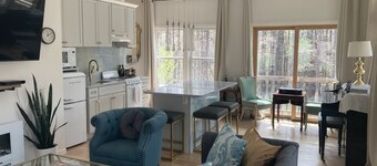 Glasshouse in the Woods. Five acres of wooded privacy and wildlife.