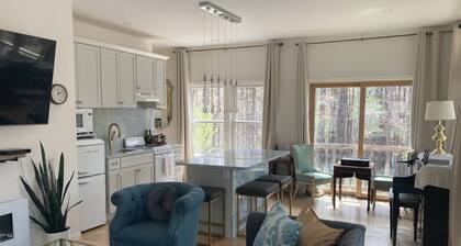 Glasshouse in the Woods. Five acres of wooded privacy and wildlife.