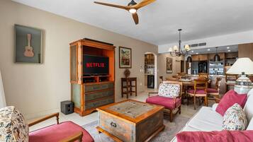 Apartment | Living area
