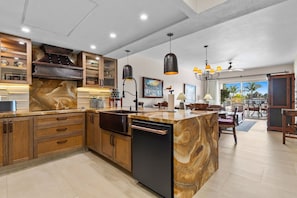 Apartment | Bahagian dalam