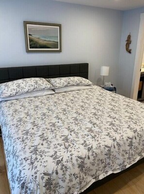 3 soverom, strykejern/-brett, wi-fi og sengetøy