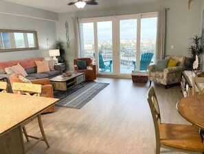 Smart TV - Gulf Oasis Laketown Wharf 313 (Panama City Beach)