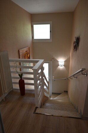 Interior - Gîte "belle Chartreuse"- Très Belle vue - Terrasse et Jardin (Saint-Laurent-du-Pont)