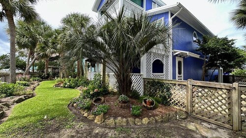 Tropical studio with WiFi, AC in lovely Carolina Beach