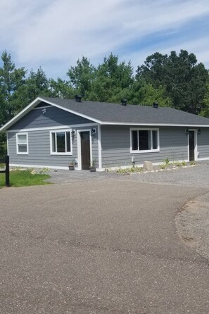 Exterior - Sunset Bay Lodge
(Brainerd)