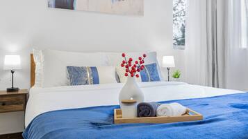 3 bedrooms, desk, iron/ironing board, WiFi