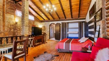 Superior-mökki | 1 makuuhuone, allergiatestatut vuodevaatteet, työpöytä, ilmainen Wi-Fi