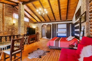 Stuga Superior | 1 sovrum, allergitestade sängkläder, skrivbord och gratis wi-fi