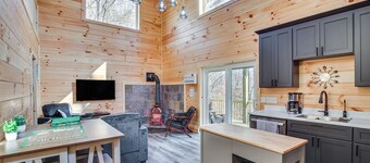 Modern Salineville Cabin on 13 Acres w/ Fire Pit!