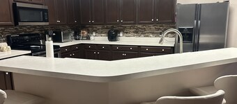 Cozy 3-bedroom in Golf & Gated Community- private pool and firepit 