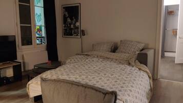 1 camera, ferro/asse da stiro, Wi-Fi gratuito, lenzuola