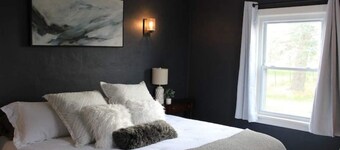 Mid Century Farmhouse