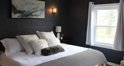 Mid Century Farmhouse