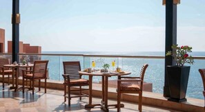 Outdoor dining - Club Regina Los Cabos - Grand Suite (Cabo San Lucas)