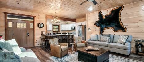 Smart TV, fireplace