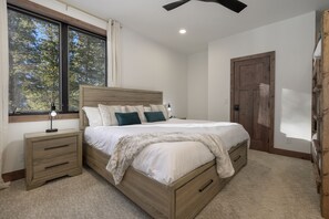 5 bedrooms, iron/ironing board, travel crib, WiFi