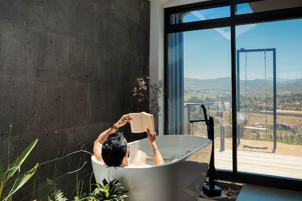 Cabaña de lujo | Baño | Toallas, jabón, shampoo, papel de baño