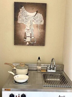 Microwave, stovetop
