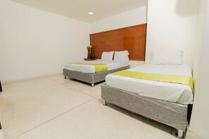 1 bedroom, WiFi, bed sheets - Habitacion Deluxe Triple Cerca Al Malecón Turístico Río Magdalena Barranquilla (Barranquilla)