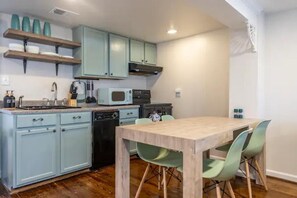 Fridge, oven, stovetop, dishwasher - Unique Little Charmer in Downtown Frederick
(Frederick)
