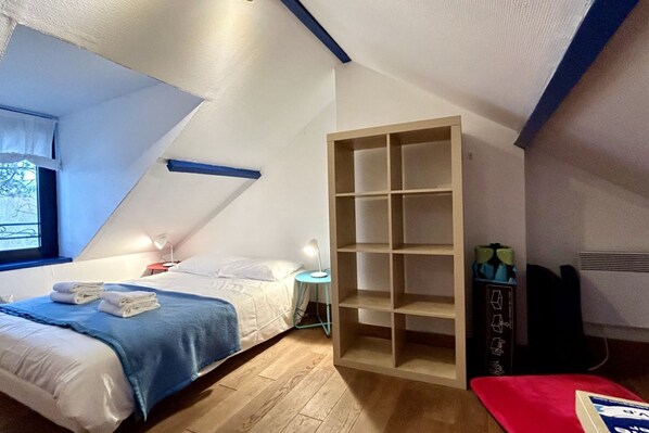 3 chambres, fer et planche Ă repasser, Wi-Fi, draps fournis