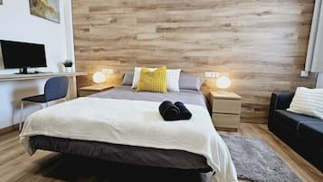 3 slaapkamers, een strijkplank/strijkijzer, gratis wifi, beddengoed