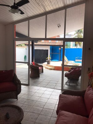 Interior - Casa C/piscina - 2 Quadras da Praia Guarujá - Enseada (Balneario Guarujá Guarujá)