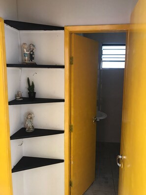 Interior - Casa C/piscina - 2 Quadras da Praia Guarujá - Enseada (Balneario Guarujá Guarujá)