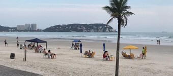 Casa C/piscina - 2 Quadras da Praia Guarujá - Enseada