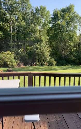 Cozy Lake House near Pymatuning Lake