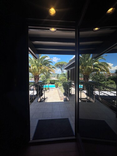 Stunning Villa with pool and Gymn